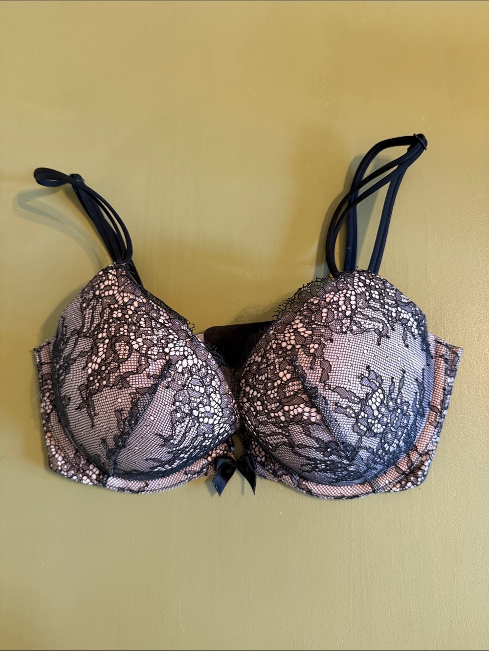 Victoria Secrets Very Sexy Lace Overlay Push-Up Bra in Blush and Black